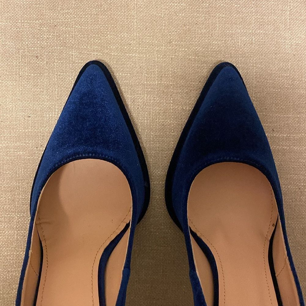 Pumps - Picture 11 of 12